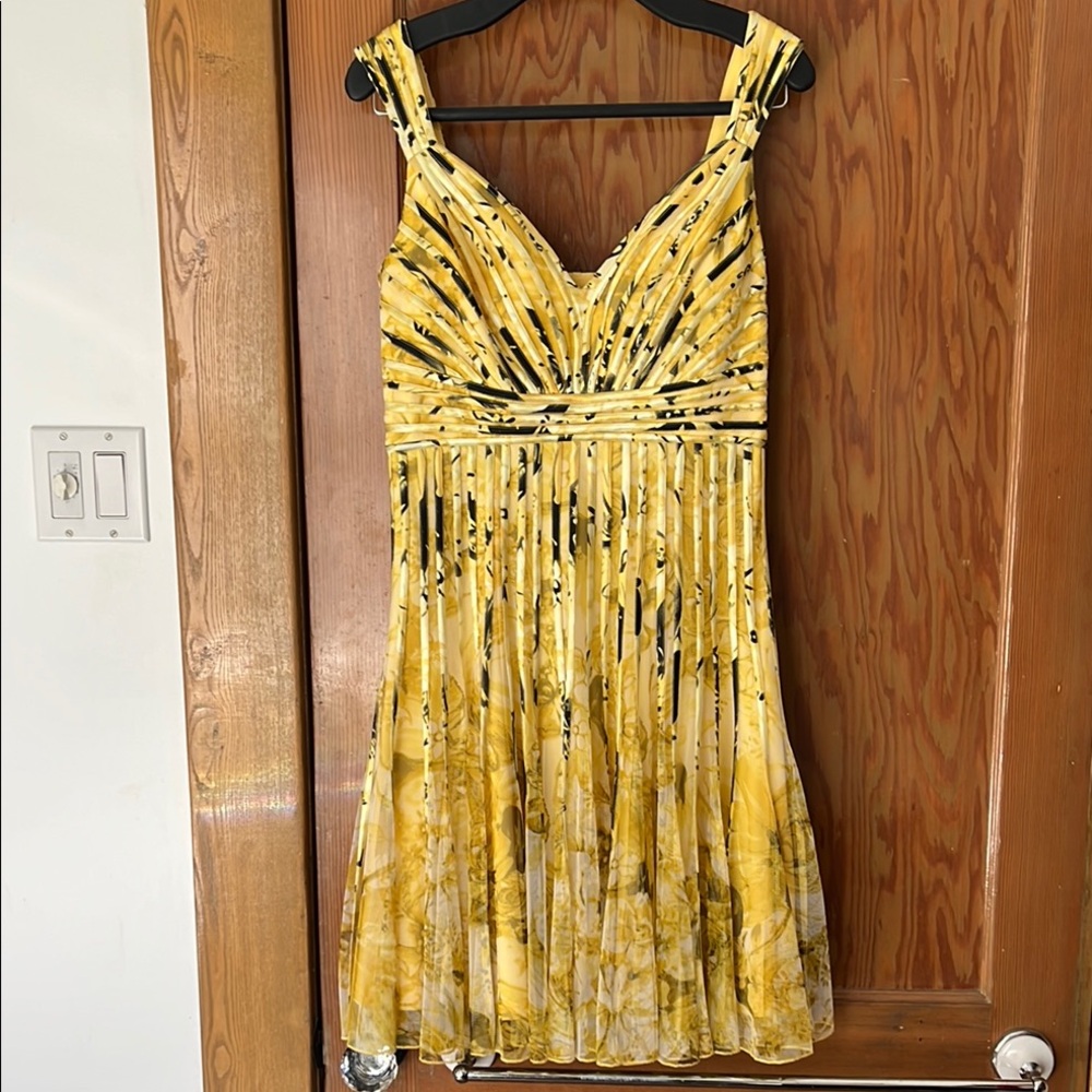 Yellow and Black Ruched Tie Front Midi Dress